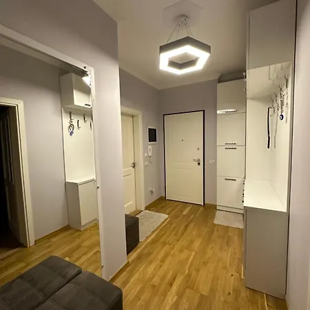 Leon's Apartment
