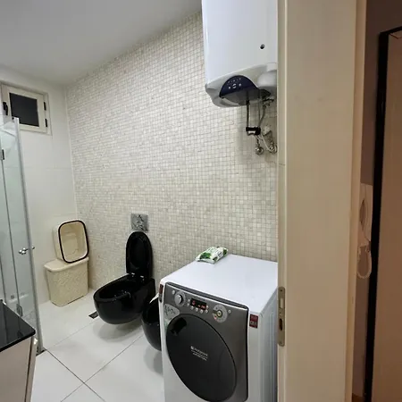 Apartment Leon's Tirana